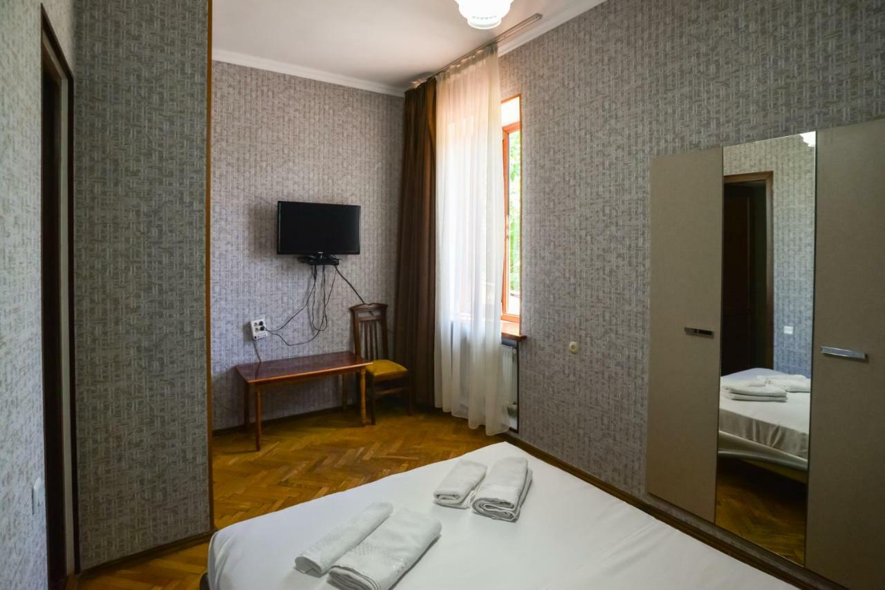 Shin Hotel Akhaltsikhe  Room photo